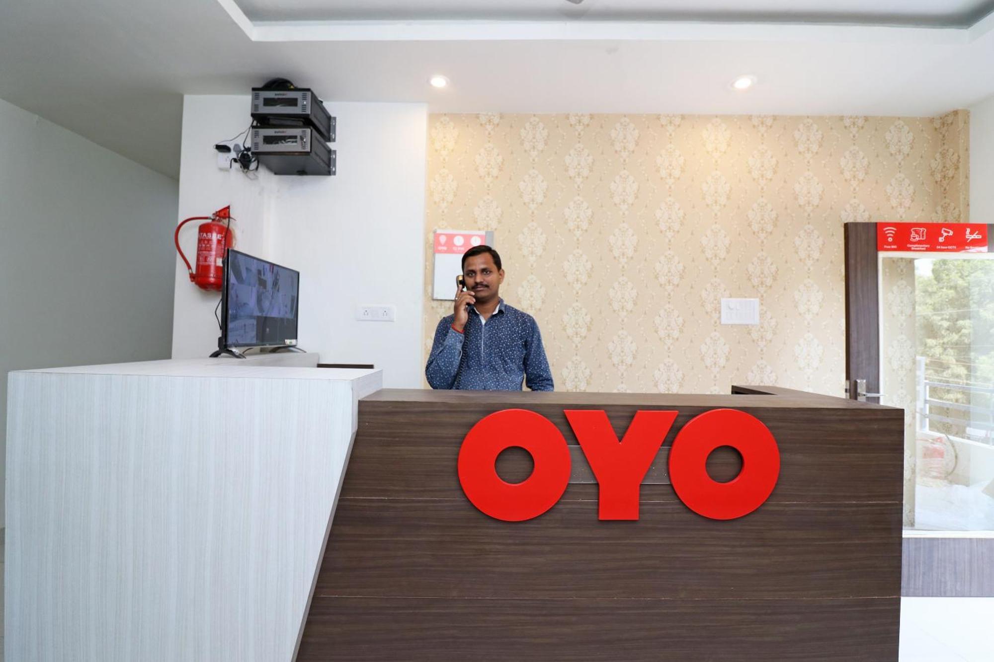 Oyo Paradise Inn Prayagraj Exterior foto