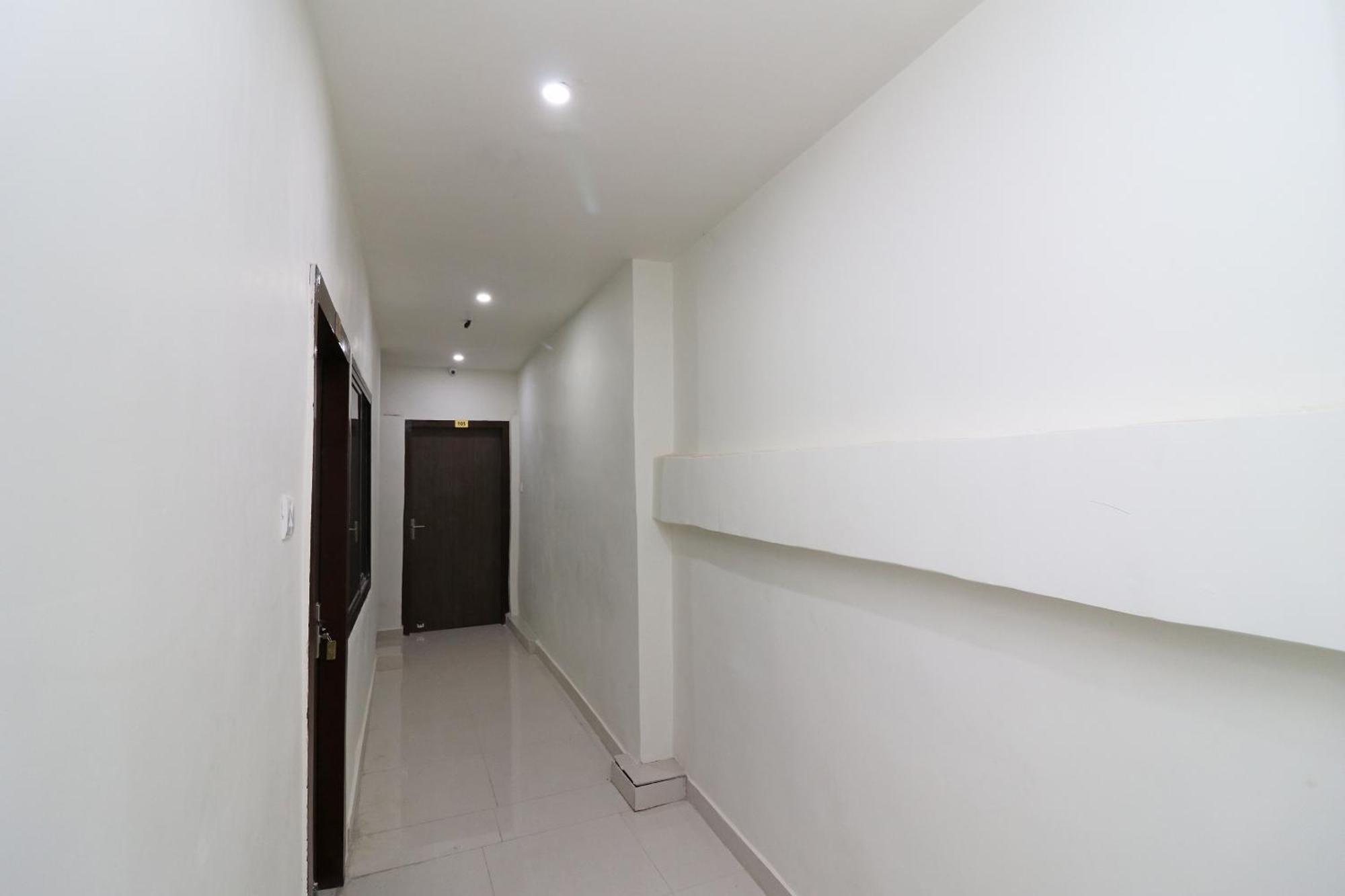 Oyo Paradise Inn Prayagraj Exterior foto