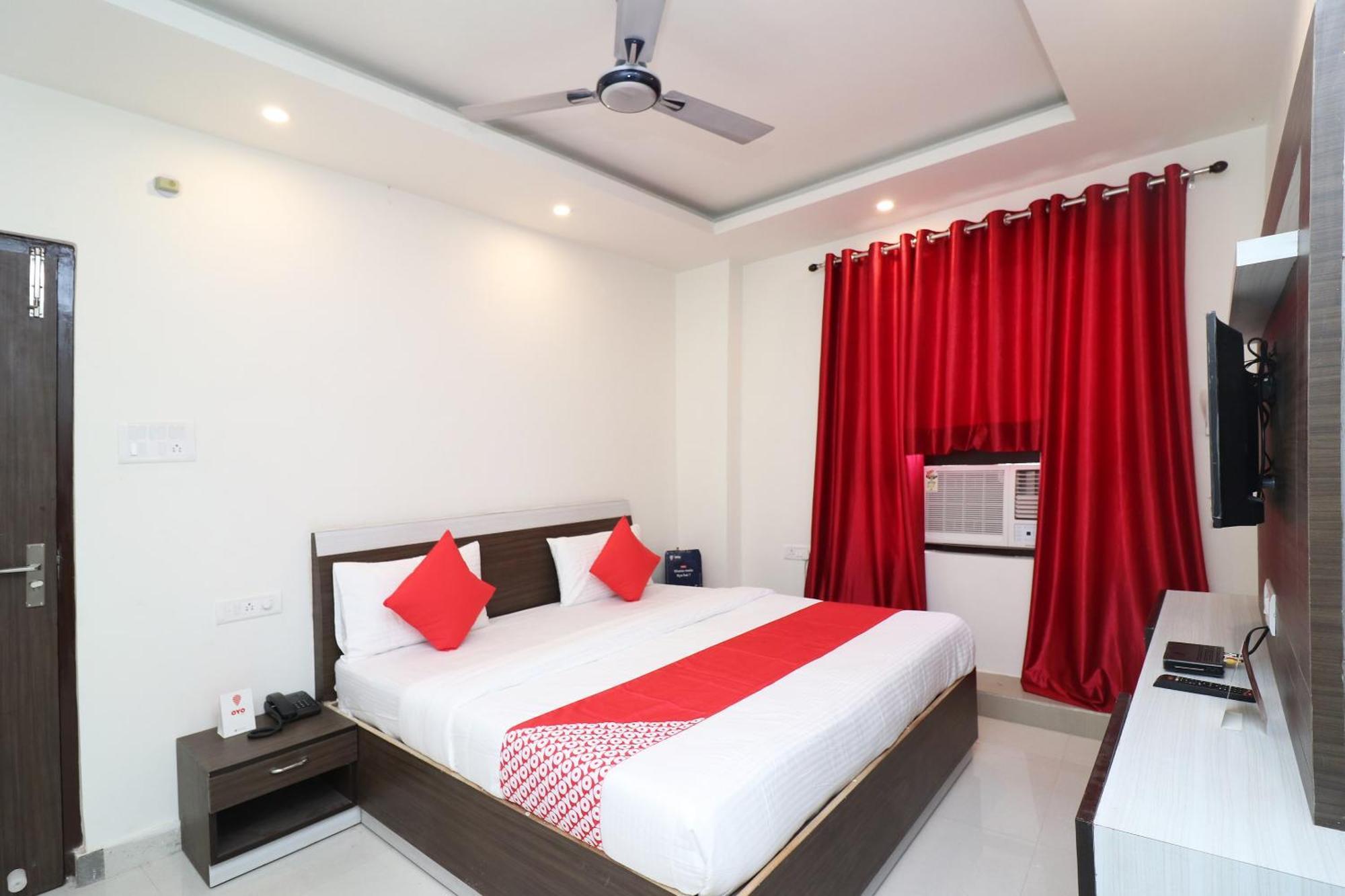 Oyo Paradise Inn Prayagraj Exterior foto